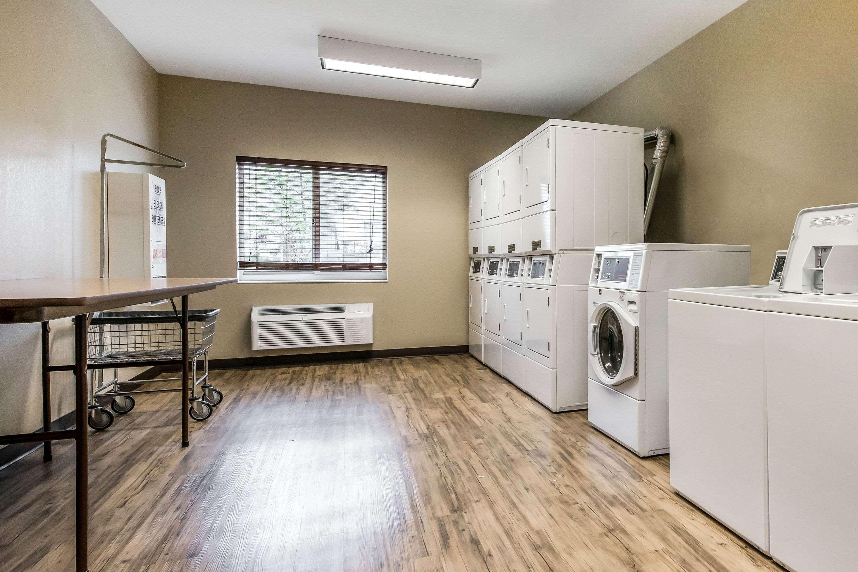 Suburban Studios Washington, Pa Екстер'єр фото